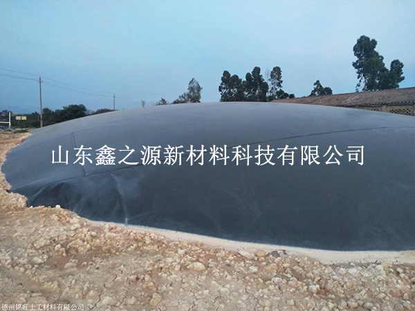 黑膜沼氣池建設(shè)完成前期該如何進行保養(yǎng)維護？